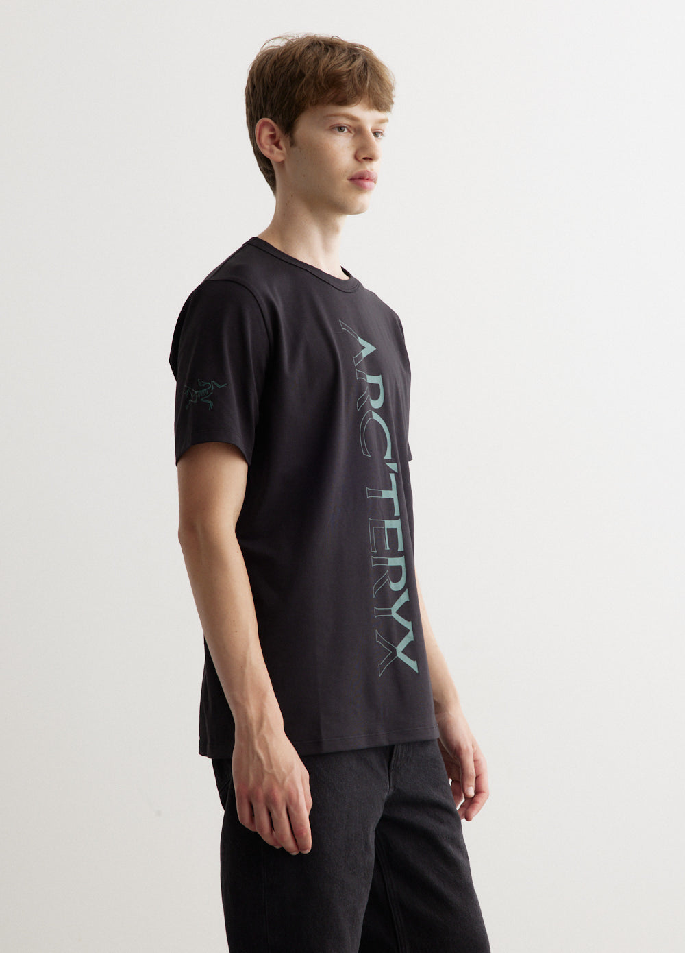 Captive Downword Short Sleeve T-Shirt